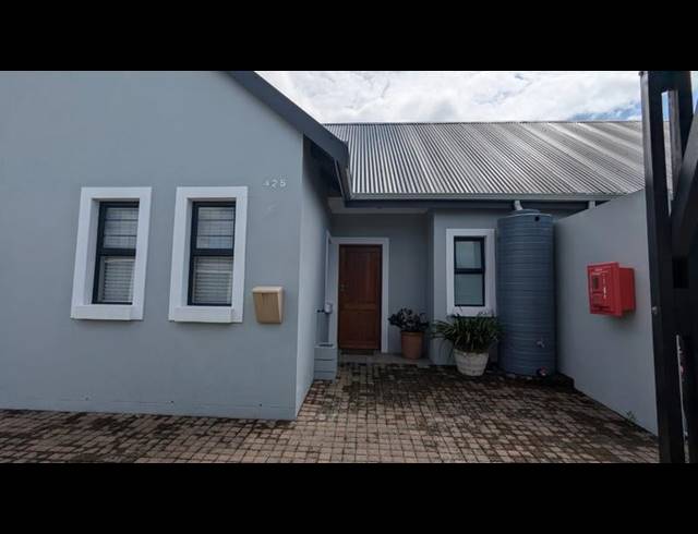 1 BEDROOM APARTMENT FOR SALE IN BLUE MOUNTAIN VILLAGE